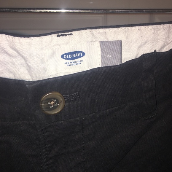 Old Navy Black Chino Shorts - Picture 2 of 3